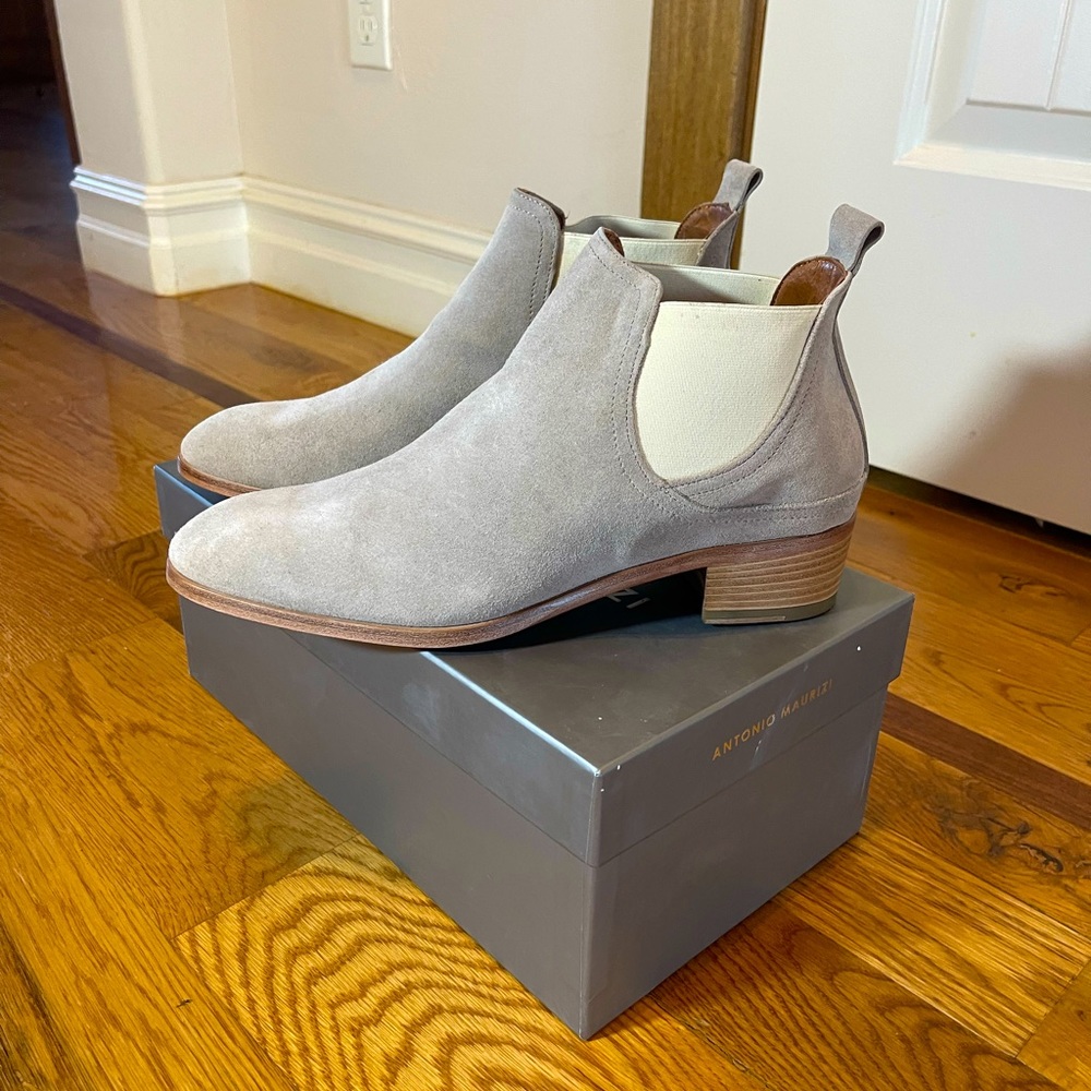 Antonio Maurizi suede leather Chelsea boots 11 new with box